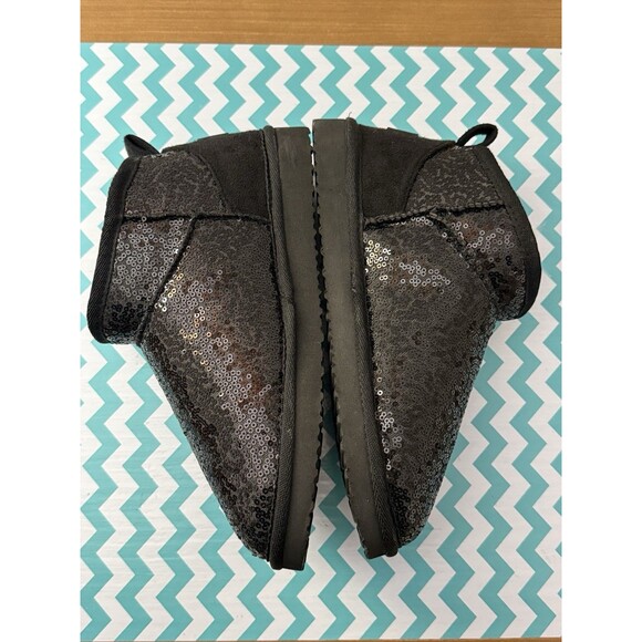 New - Simply Southern Sequined Black Boot Slippers - Ladies Size 9 Booties Cozy - Picture 4 of 8
